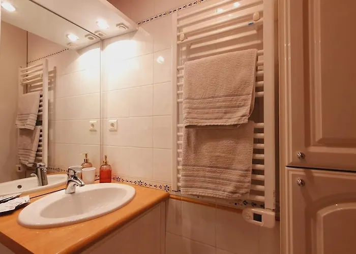 Club 4 Personnes Climatisation Wi-fi Piscine - Rossiconciergerie - Linge Inclus La Grande-Motte